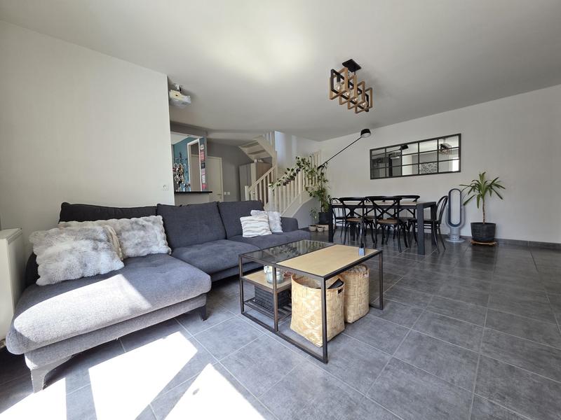 Maison - 101 m² - 4 pièces