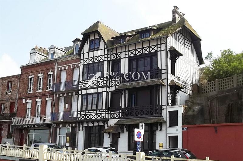 Loft - 122 m² - 6 pièces