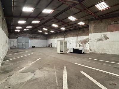 Maison - 285 m² - 1 pièce