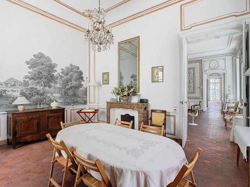 Appartement - 267 m² - 7 pièces