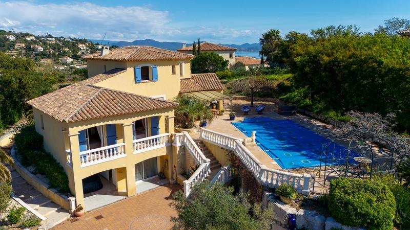 Villa - 160 m² - 6 pièces