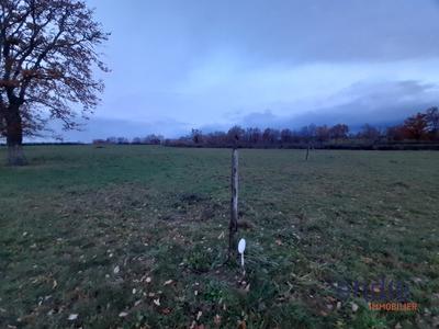 Terrain constructible - 3 723 m²