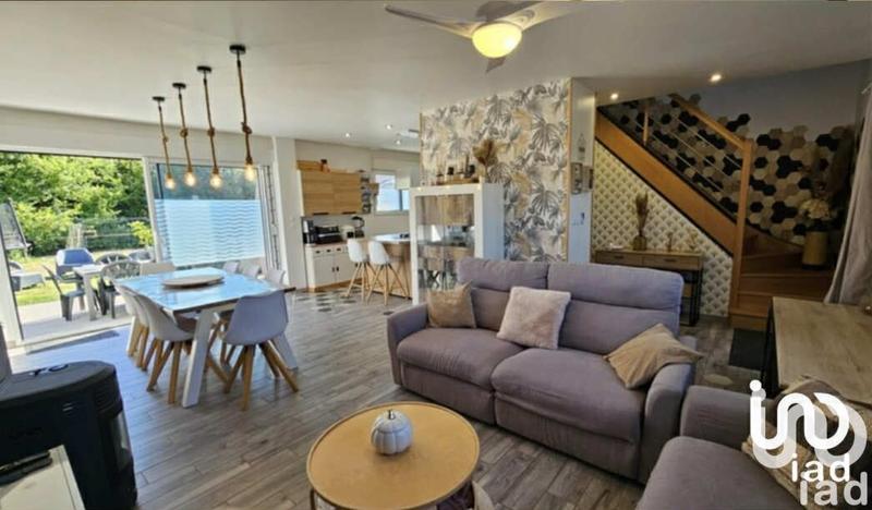 Maison - 135 m² - 6 pièces