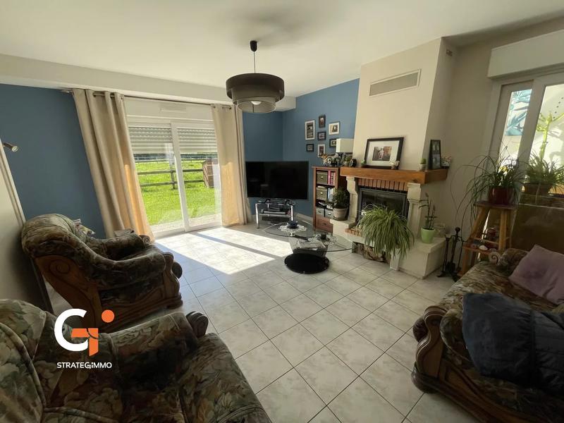 Maison - 220 m² - 8 pièces