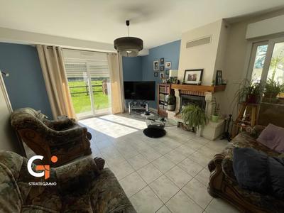 Maison - 220 m² - 8 pièces