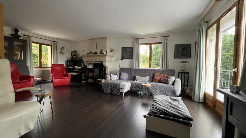 Pavillon - 270 m² - 7 pièces