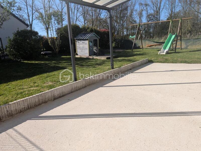 Maison traditionnelle - 114 m² - 6 pièces