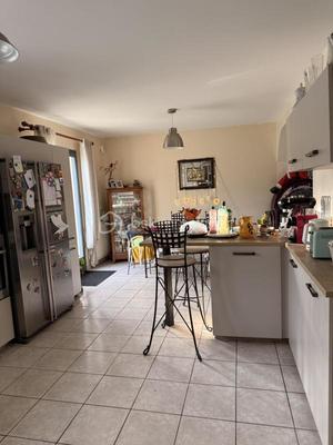 Maison - 140 m² - 5 pièces