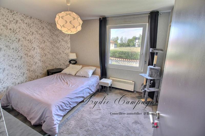 Demeure - 215 m² - 9 pièces