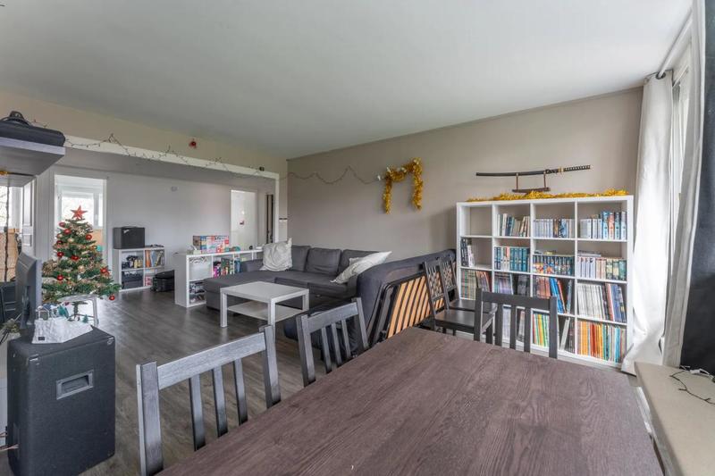 Appartement - 100 m² - 5 pièces