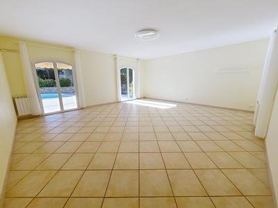 Maison - 128 m² - 5 pièces