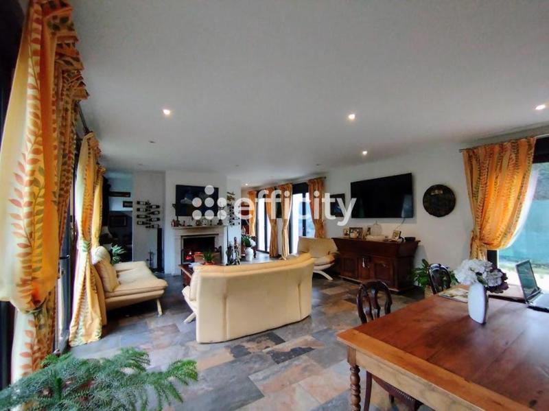 Villa - 175 m² - 7 pièces