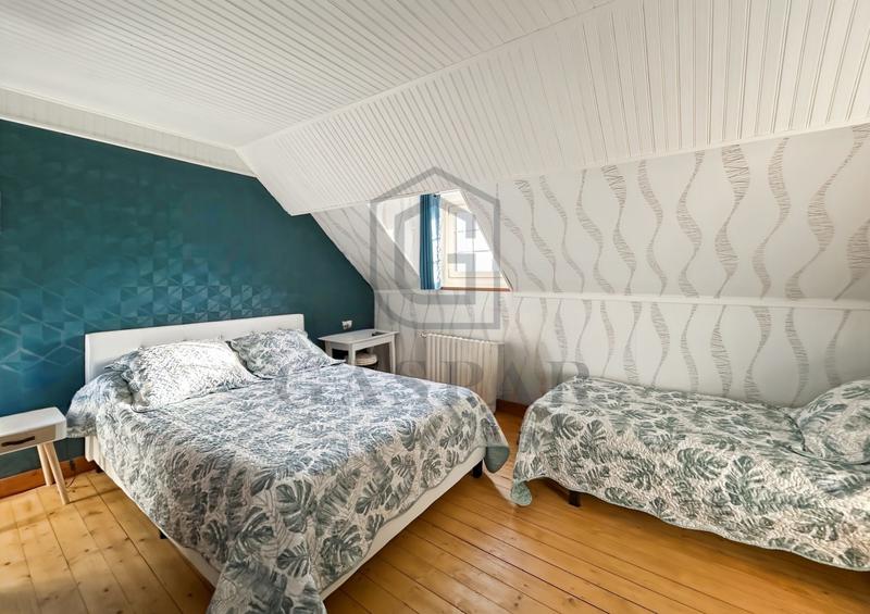 Maison - 453 m² - 17 pièces