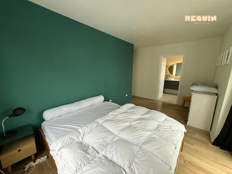 Appartement - 104 m² - 4 pièces