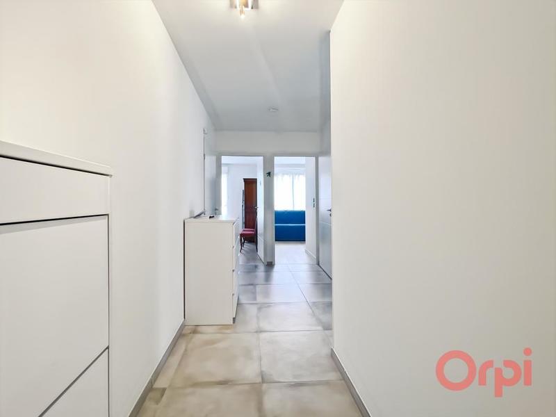 Appartement - 90 m² - 3 pièces