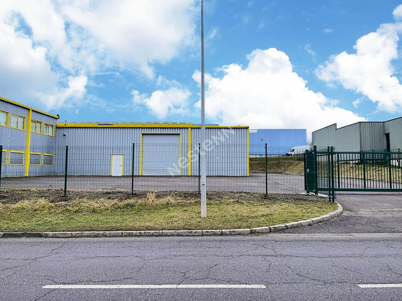 Local d'activité / Entrepôt - 1 250 m²