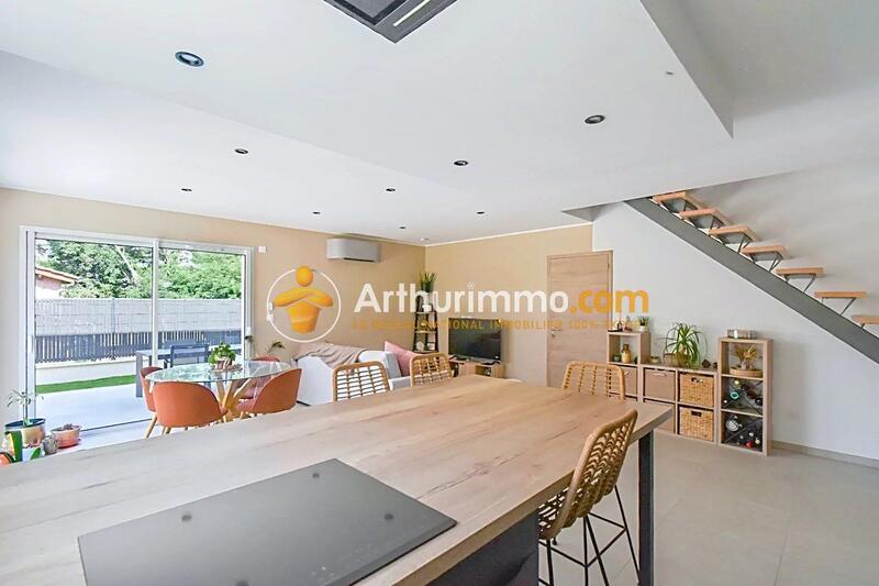 Maison - 90 m² - 4 pièces