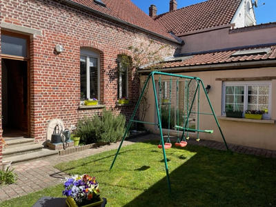 Maison - 165 m² - 8 pièces