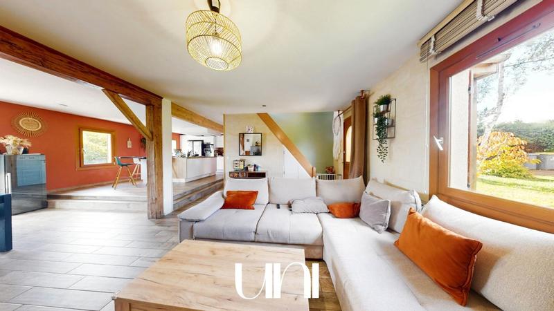 Maison - 137 m² - 6 pièces