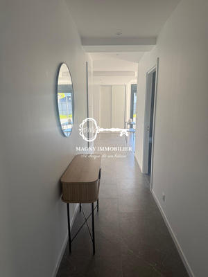 Appartement - 92 m² - 4 pièces