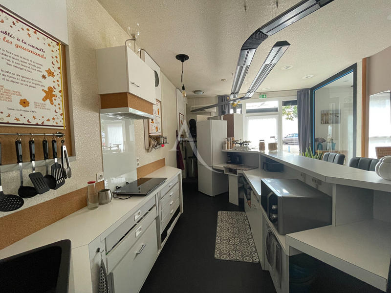 Maison - 95 m² - 5 pièces