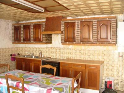 Maison - 84 m² - 6 pièces