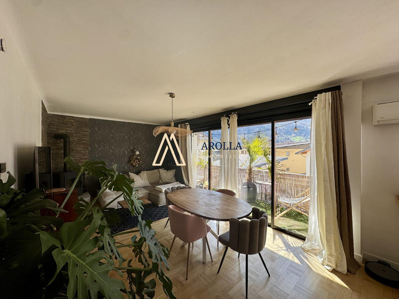 Appartement - 84 m² - 4 pièces