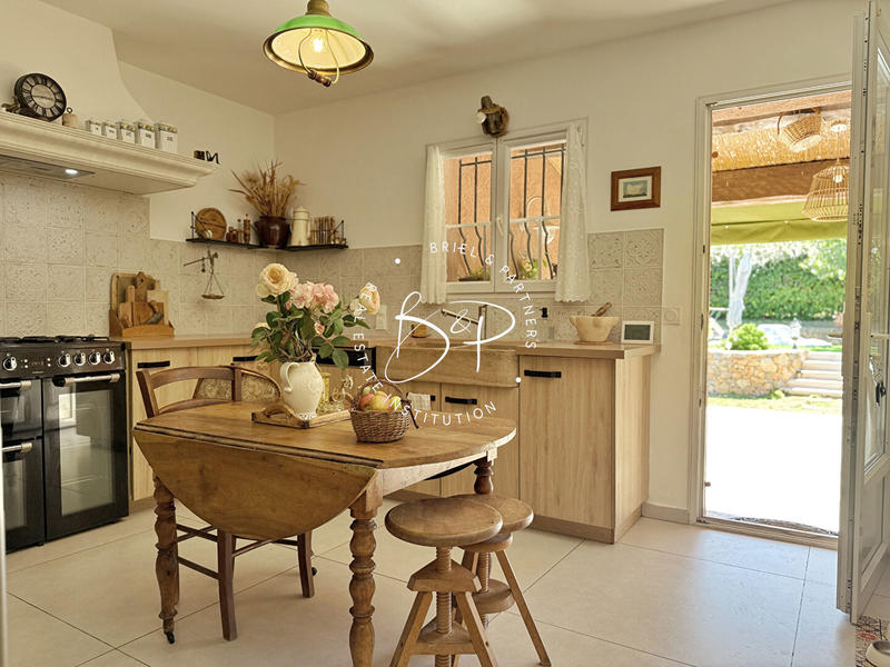 Maison - 146 m² - 7 pièces