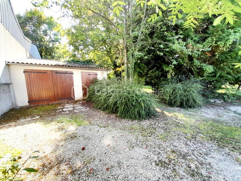 Maison - 193 m² - 8 pièces