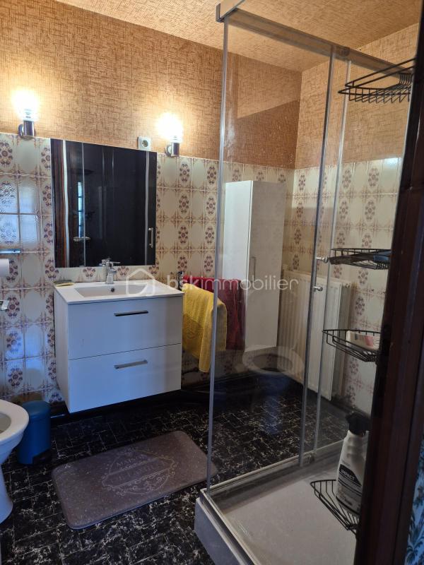 Propriété - 210 m² - 7 pièces