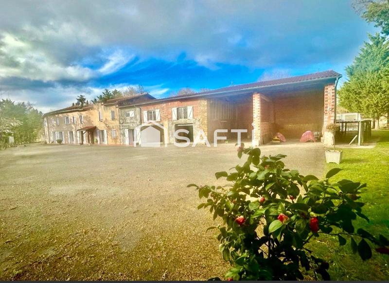 Maison - 375 m² - 22 pièces