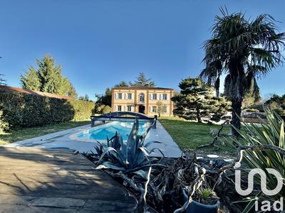 Maison - 253 m² - 5 pièces