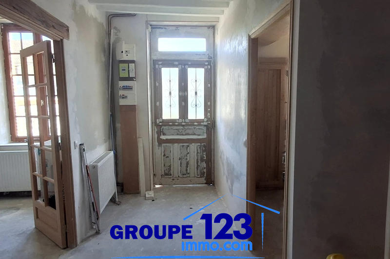 Maison - 220 m² - 6 pièces