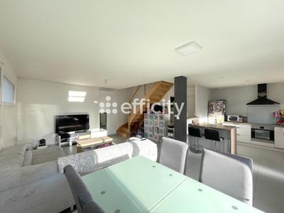 Maison - 91 m² - 4 pièces