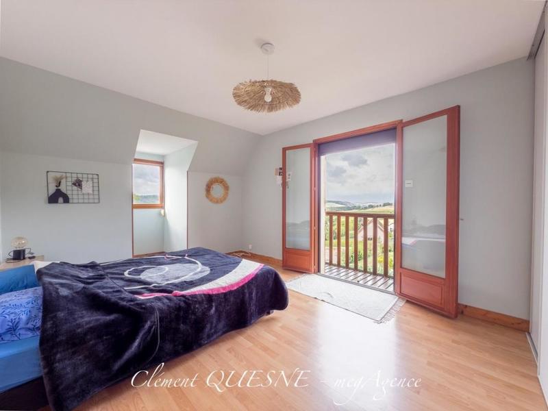 Maison - 148 m² - 6 pièces