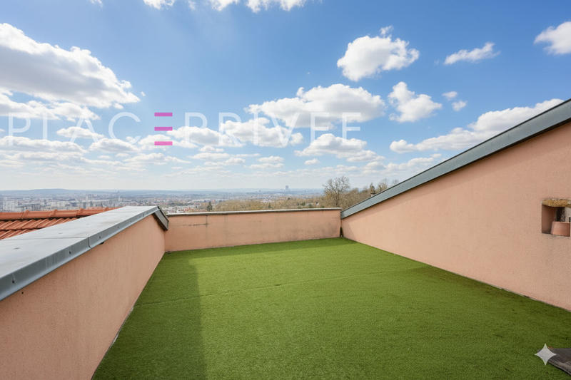 Maison - 200 m² - 6 pièces