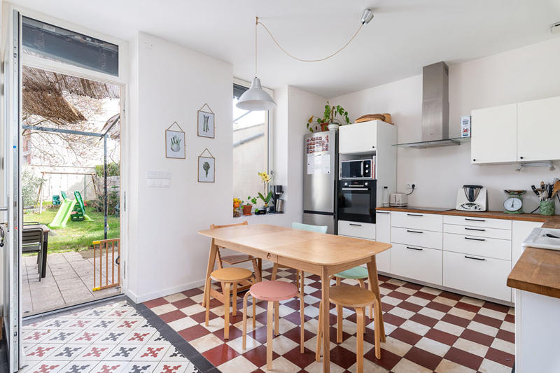 Maison - 140 m² - 5 pièces