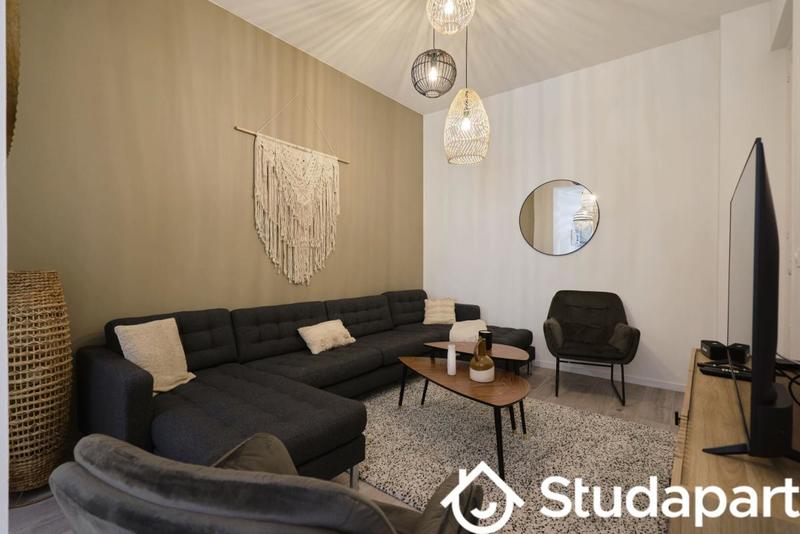 Chambre - 12 m² - 1 pièce