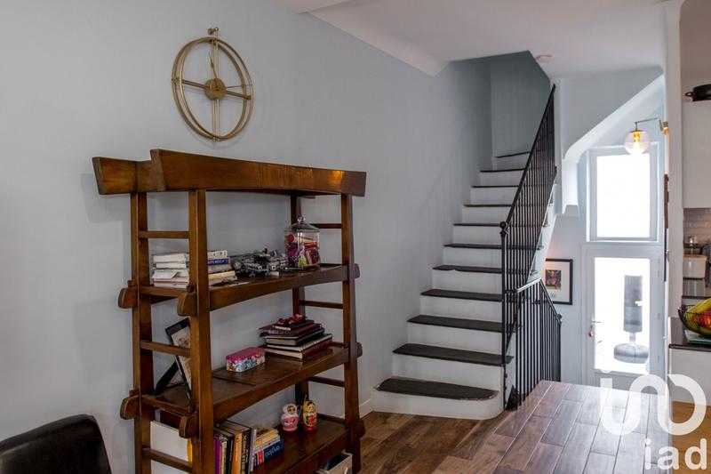 Maison - 121 m² - 5 pièces