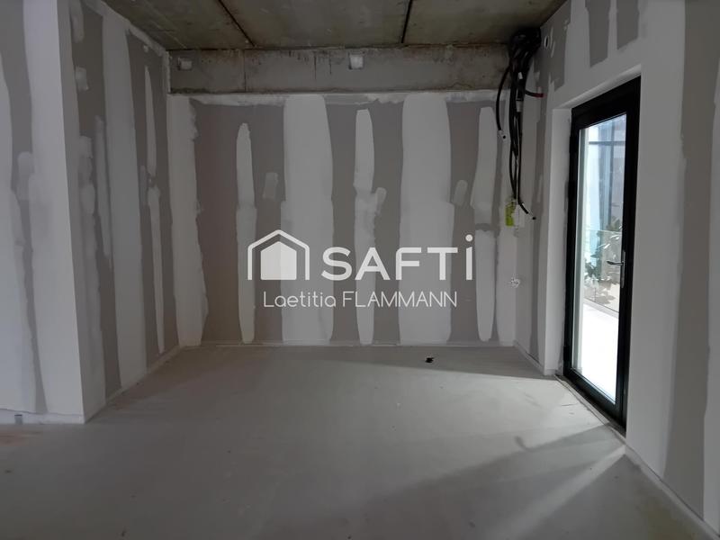 Local commercial - 154 m² - 1 pièce