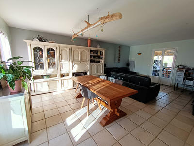 Maison - 92 m² - 5 pièces