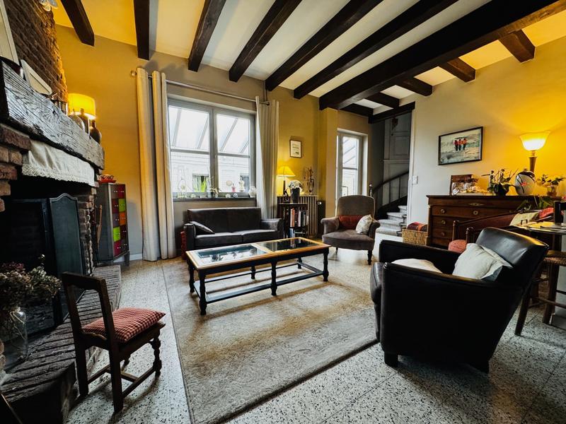 Maison - 166 m² - 8 pièces