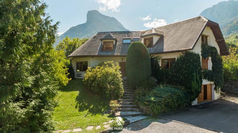 Villa - 470 m² - 7 pièces