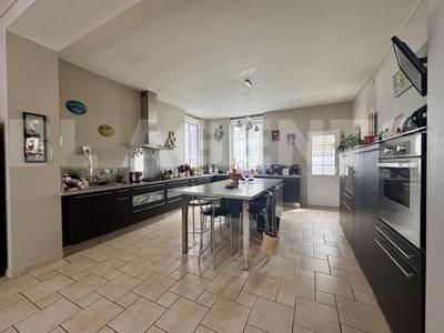 Maison bourgeoise - 192 m² - 5 pièces