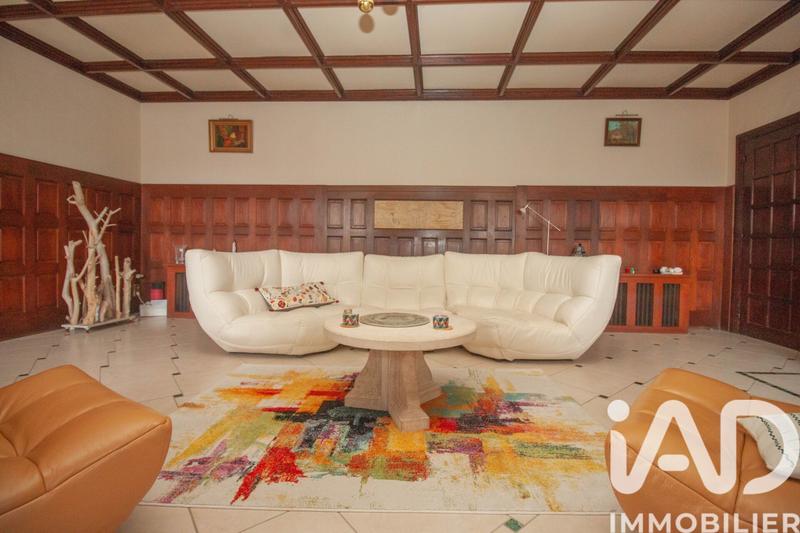 Maison - 270 m² - 7 pièces