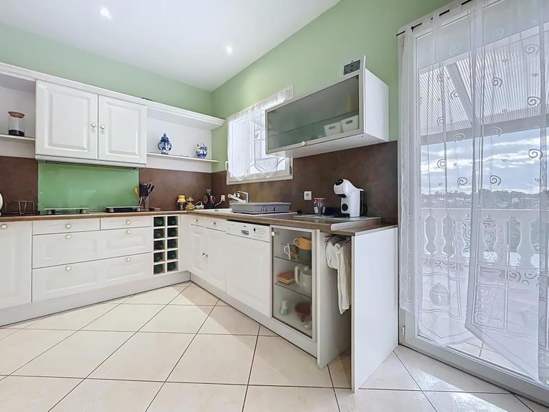 Pavillon - 197 m² - 5 pièces