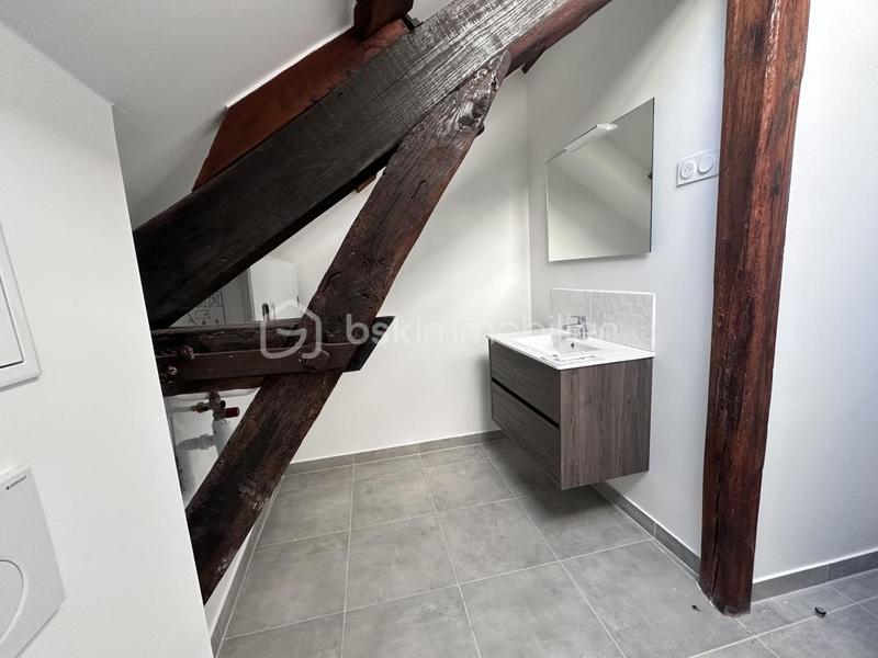 Maison - 827 m² - 35 pièces