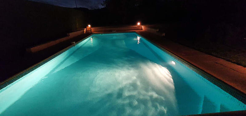 Maison - 245 m² - 9 pièces