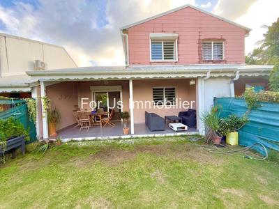 Maison - 86 m² - 4 pièces