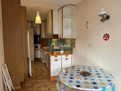 Appartement - 95 m² - 5 pièces